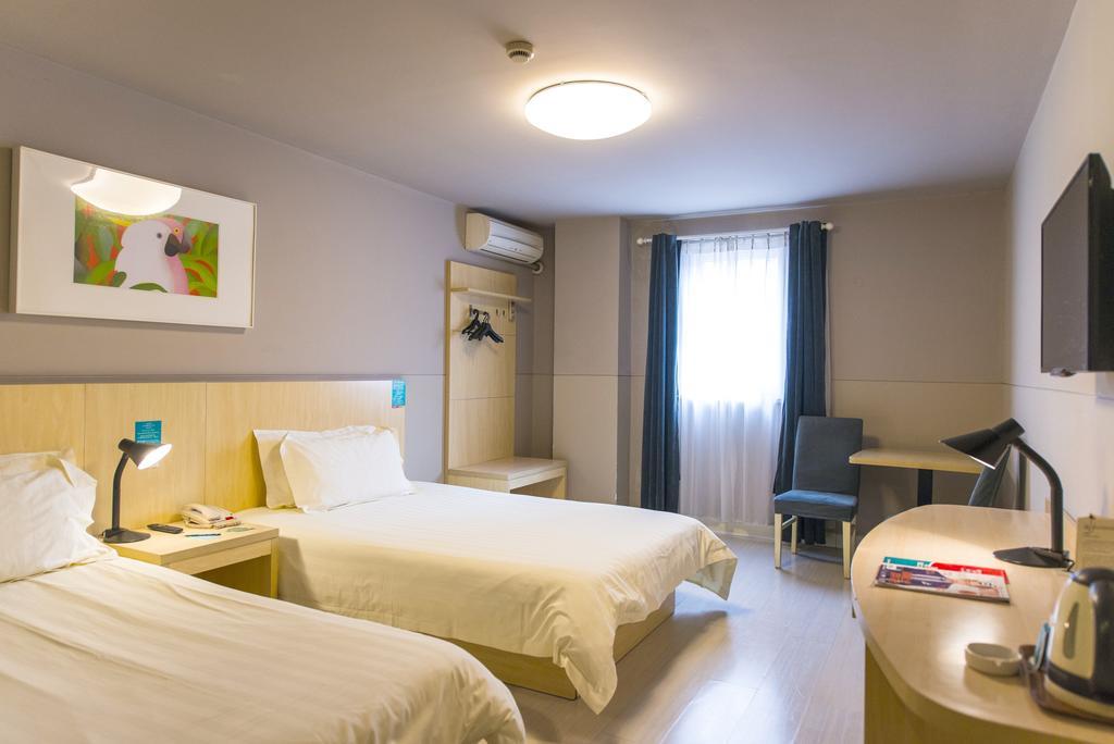 Jinjiang Inn Changsha Wuyi Square Metro Station Ifc Экстерьер фото